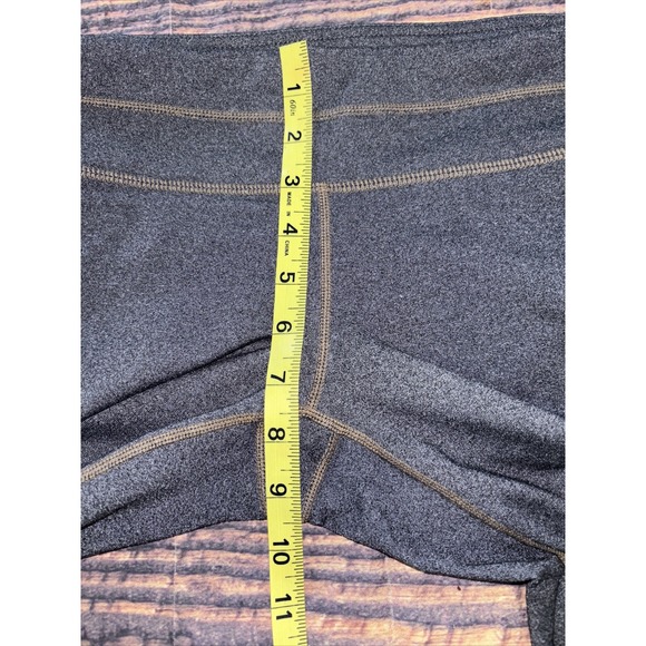 Athleta Heather Gray Cropped Leggings with Stitch Detail size Small - Picture 4 of 5